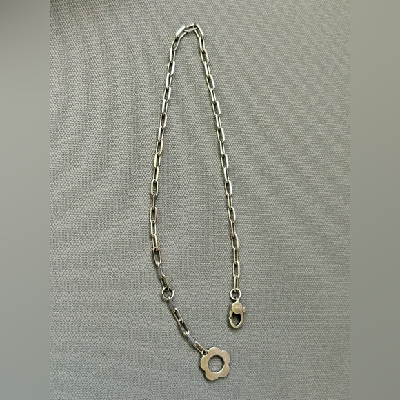 Platinum Pt950 Paperclip Bracelet with Flower Charm - Picture 6 of 7